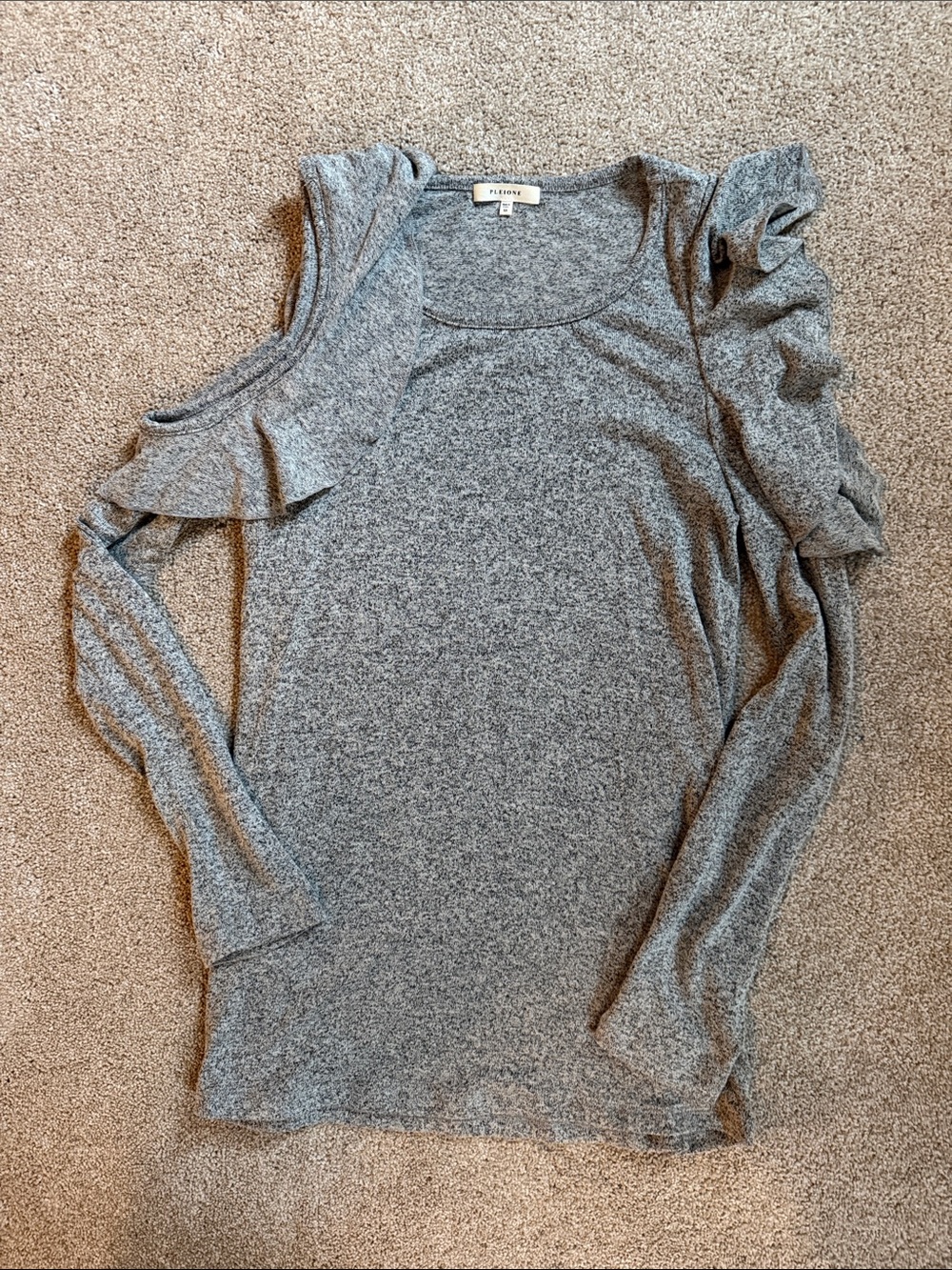 Pleione Gray Cold-Shoulder Ruffle Knit Top